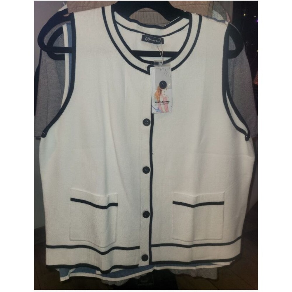 Pretty Garden Sweater Vest Size XL